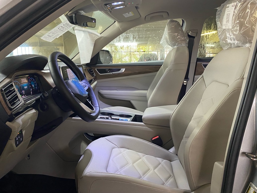 2026 Volkswagen Atlas 2.0T SE Image 12 of 12