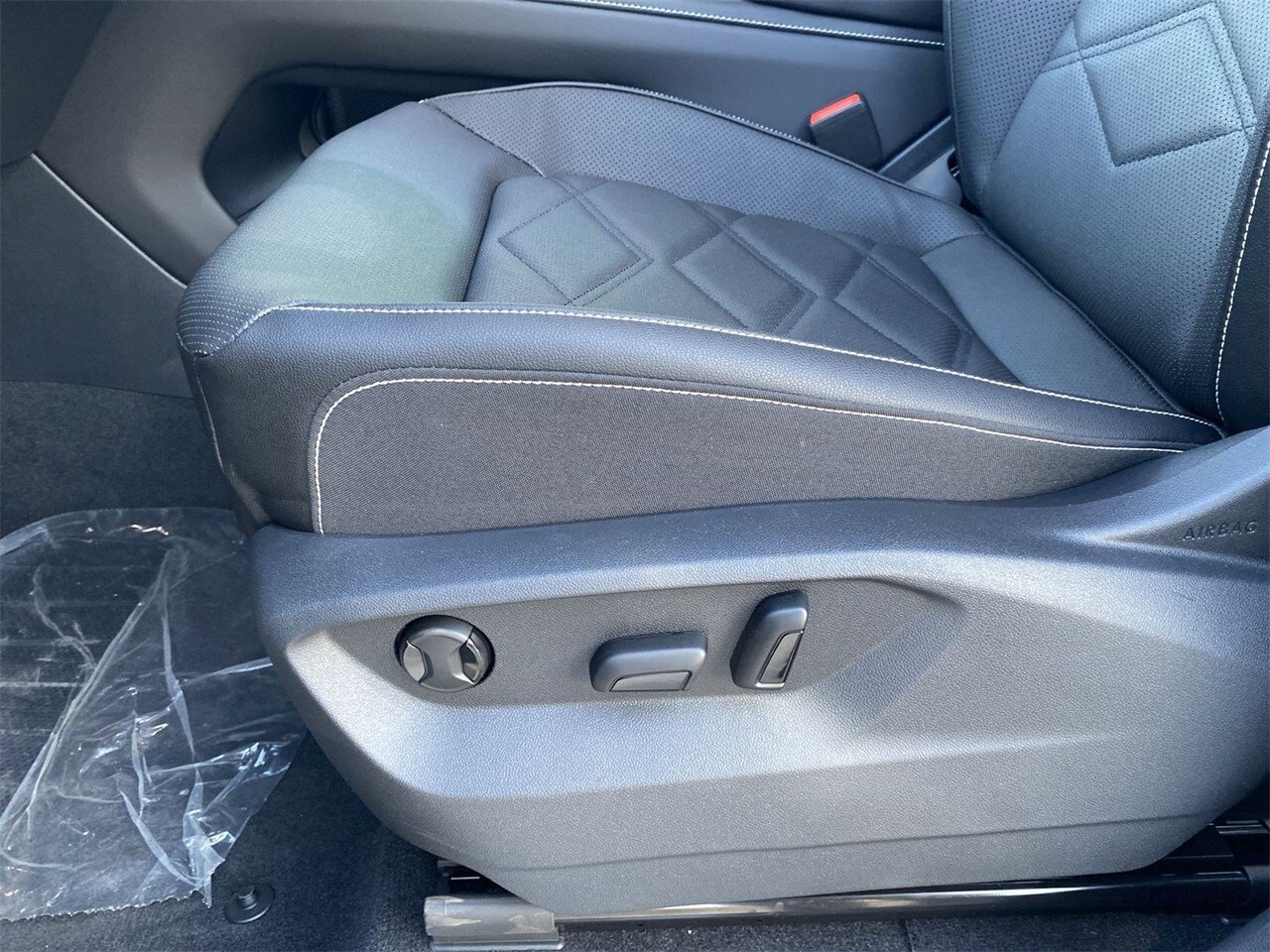 2026 Volkswagen Atlas 2.0T SE Technology Image 28 of 28