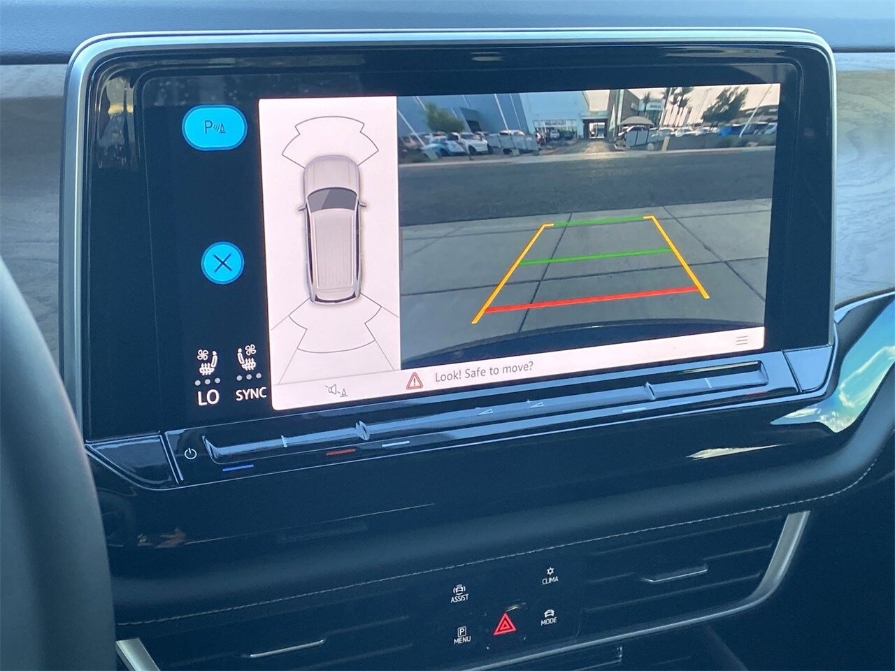 2026 Volkswagen Atlas 2.0T SE Technology Image 23 of 28