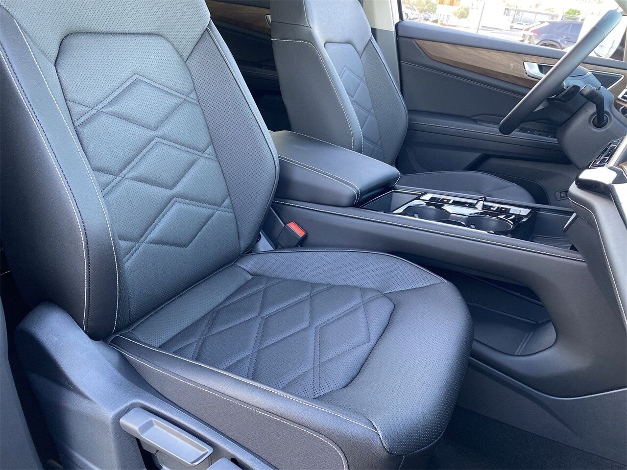 2026 Volkswagen Atlas 2.0T SE Technology Image 9 of 28
