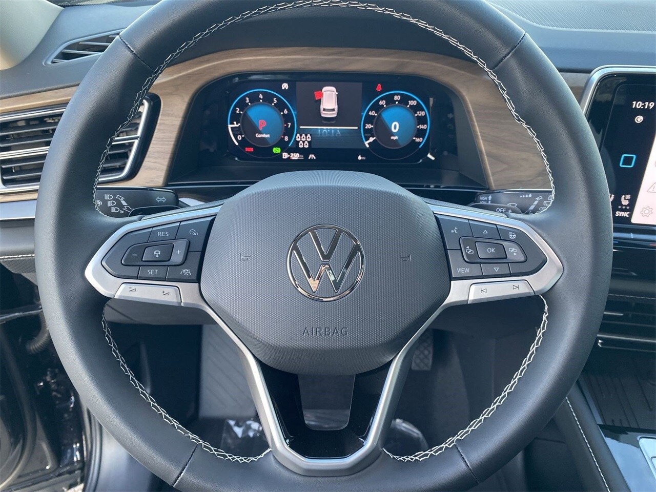 2026 Volkswagen Atlas 2.0T SE Technology Image 19 of 28