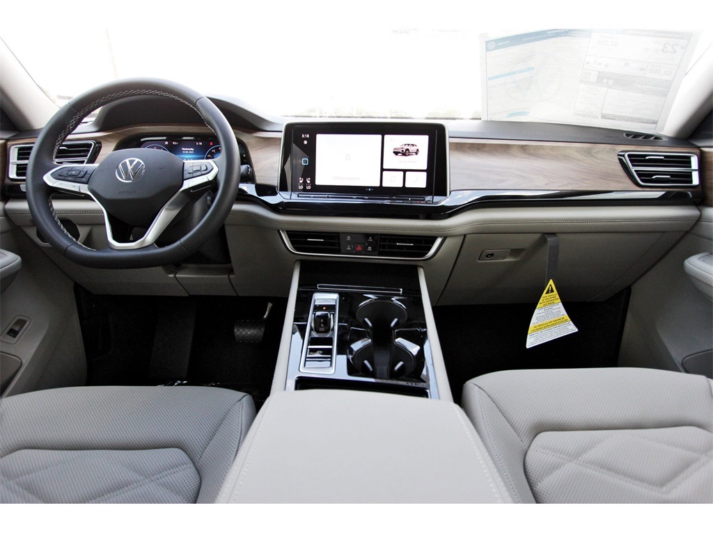 2026 Volkswagen Atlas 2.0T SE Technology Image 16 of 34