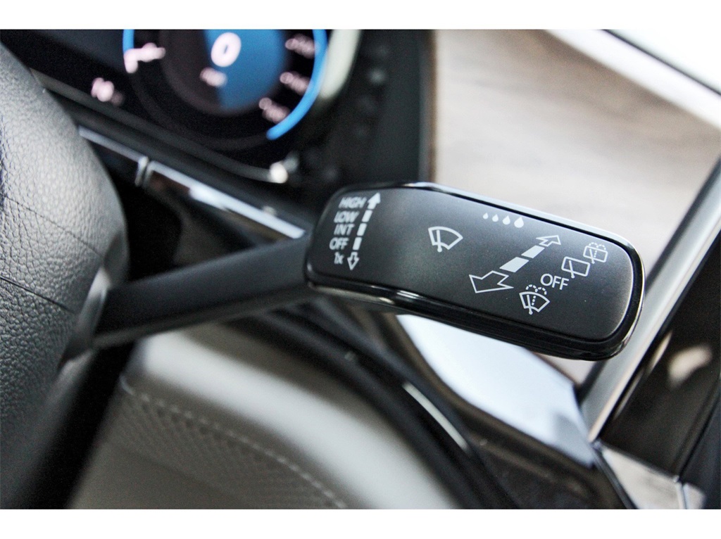 2026 Volkswagen Atlas 2.0T SE Technology Image 25 of 34