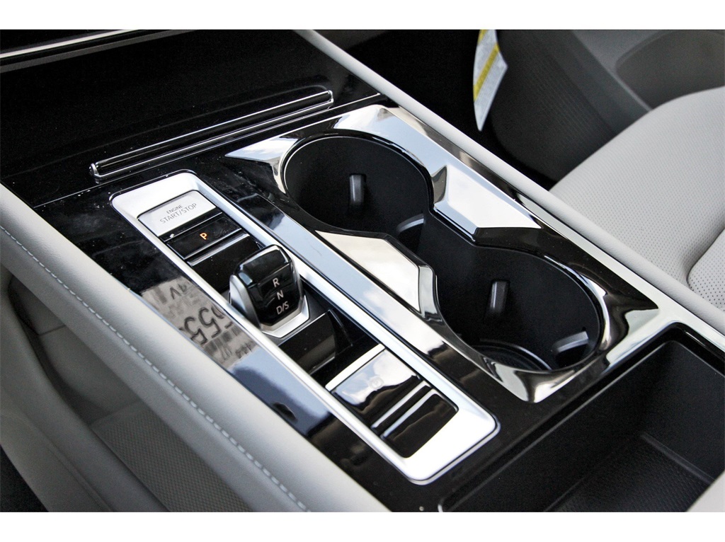 2026 Volkswagen Atlas 2.0T SE Technology Image 23 of 34