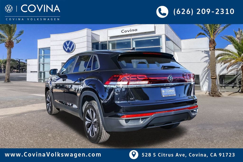 2026 Volkswagen Atlas Cross Sport 2.0T SE Image 6 of 32