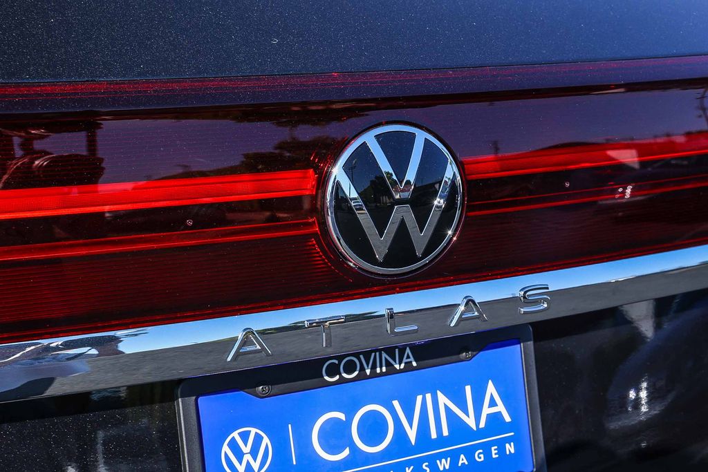 2026 Volkswagen Atlas Cross Sport 2.0T SE Image 25 of 32