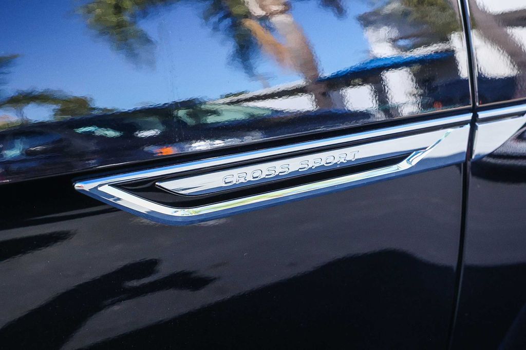 2026 Volkswagen Atlas Cross Sport 2.0T SE Image 24 of 32