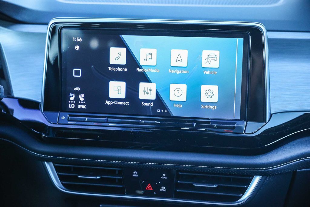 2026 Volkswagen Atlas Cross Sport 2.0T SE Image 19 of 32