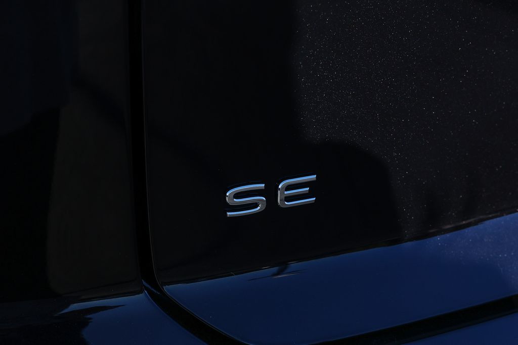 2026 Volkswagen Atlas Cross Sport 2.0T SE Image 23 of 32