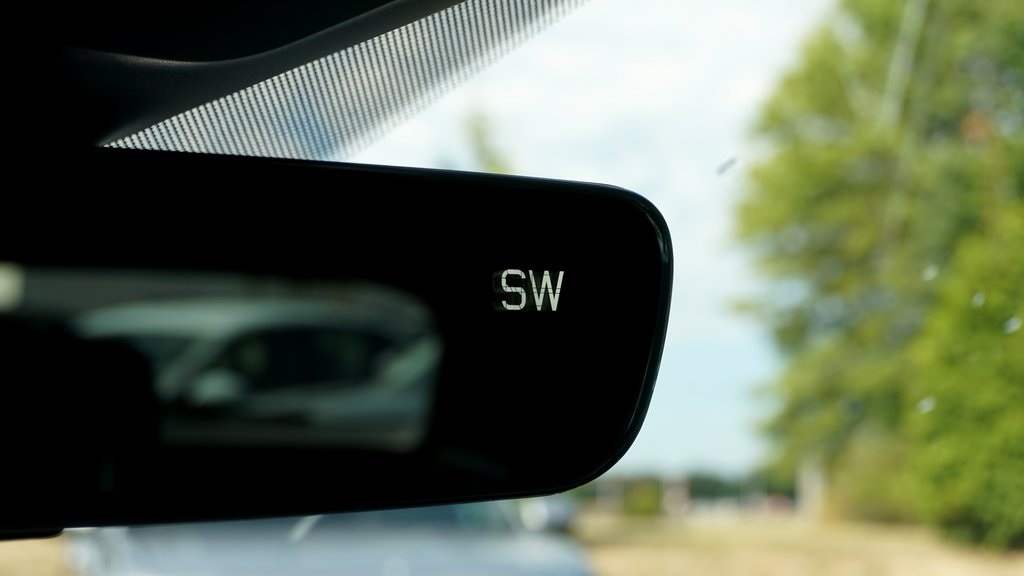 2026 Volkswagen Atlas Cross Sport 2.0T SEL Premium R-Line Image 21 of 22