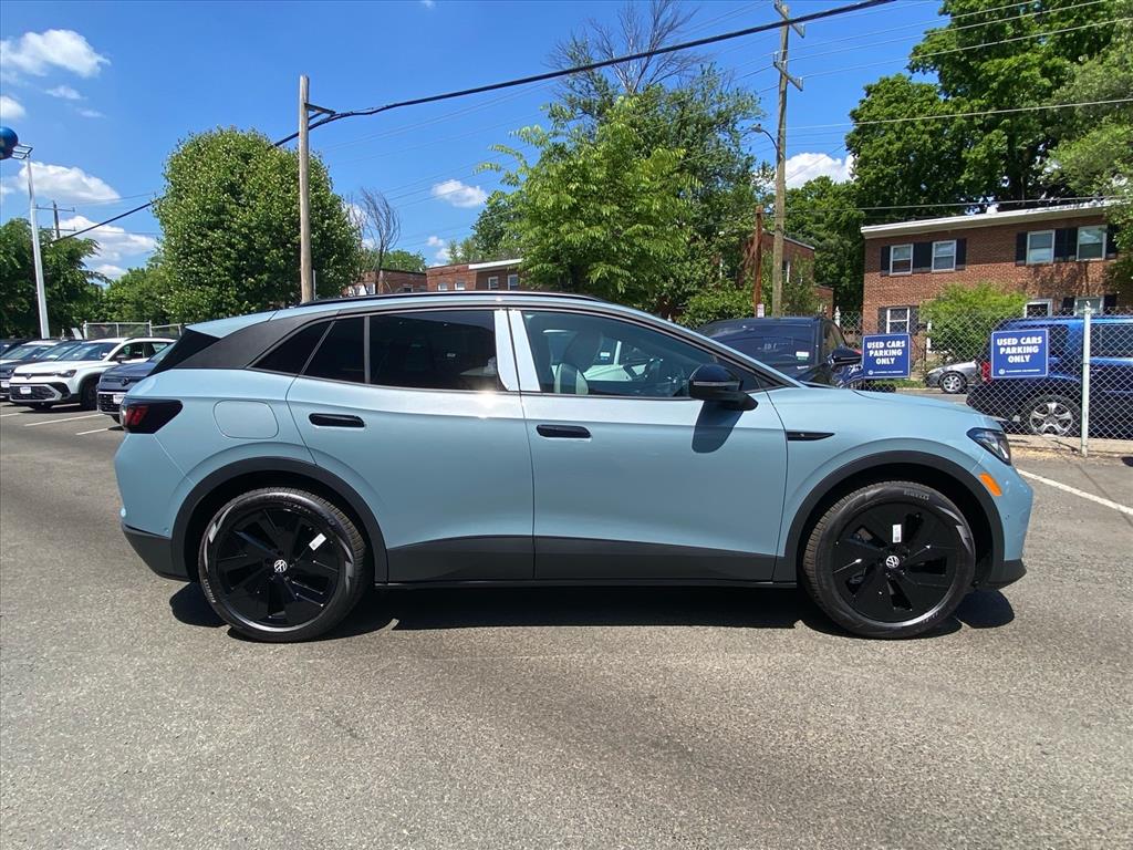 2026 Volkswagen ID.4 Pro S Image 2 of 12