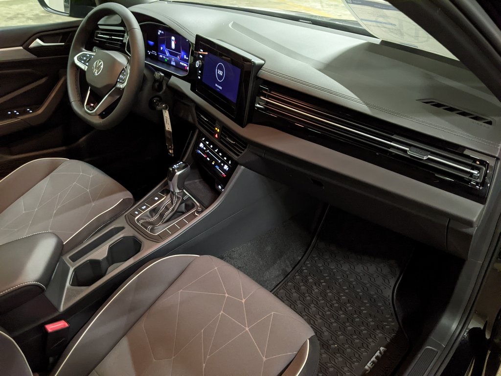 2026 Volkswagen Jetta Sport Image 13 of 30