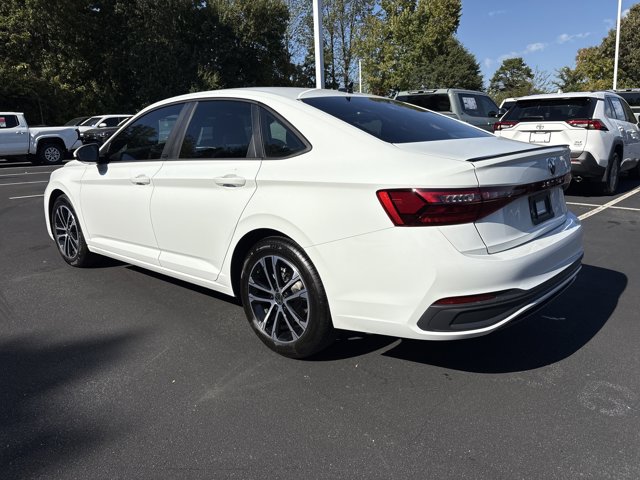 2026 Volkswagen Jetta Sport Image 7 of 34