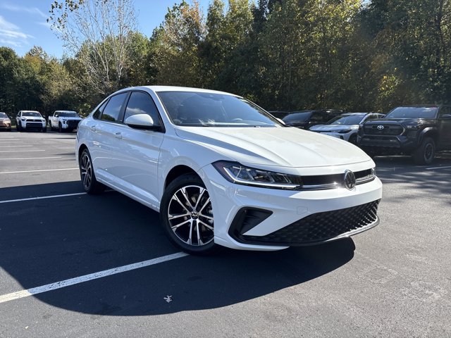 2026 Volkswagen Jetta Sport Image 3 of 34