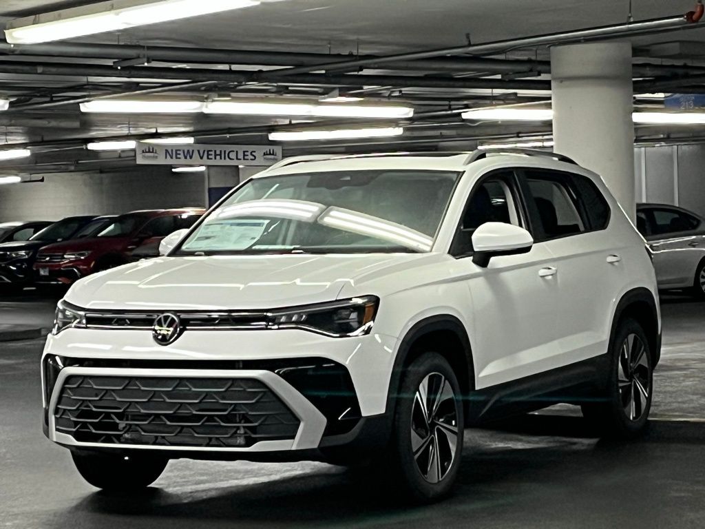 2026 Volkswagen Taos SE Image 1 of 40