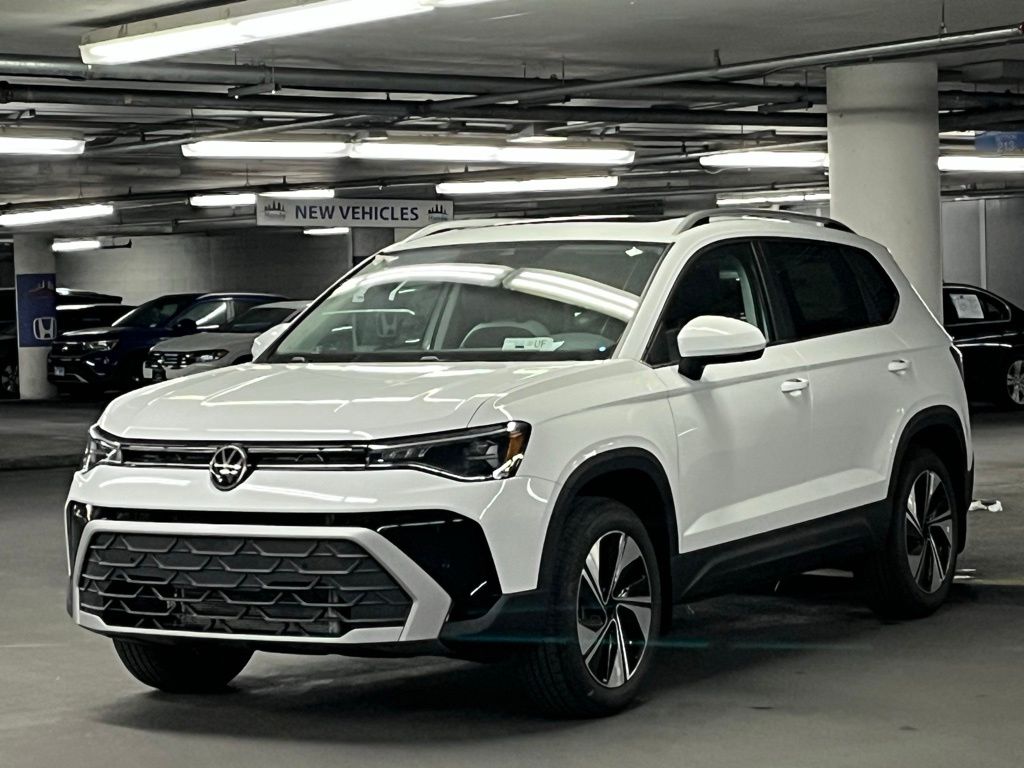 2026 Volkswagen Taos SE Image 1 of 42