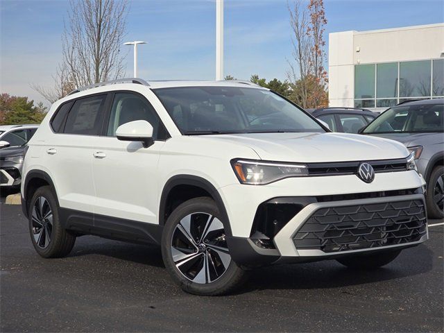 2026 Volkswagen Taos SE Image 1 of 16