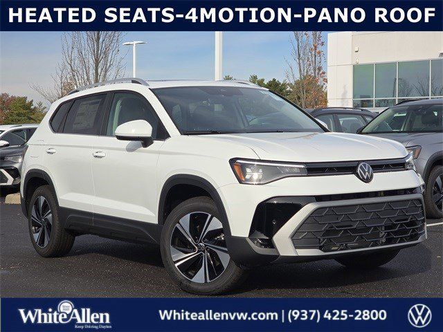 2026 Volkswagen Taos SE Image 2 of 16