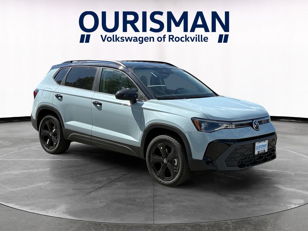 2026 Volkswagen Taos SE Black Image 3 of 28