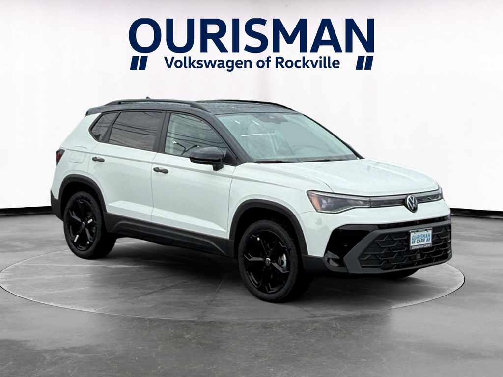 2026 Volkswagen Taos SE Black Image 3 of 28