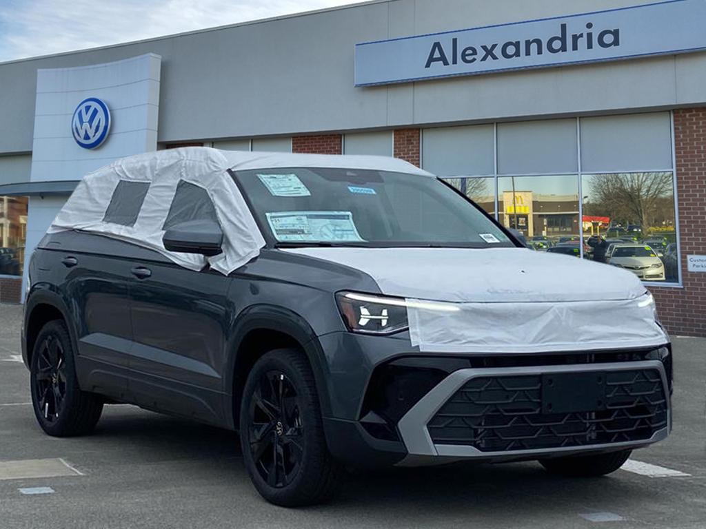 2026 Volkswagen Taos SE Image 1 of 11