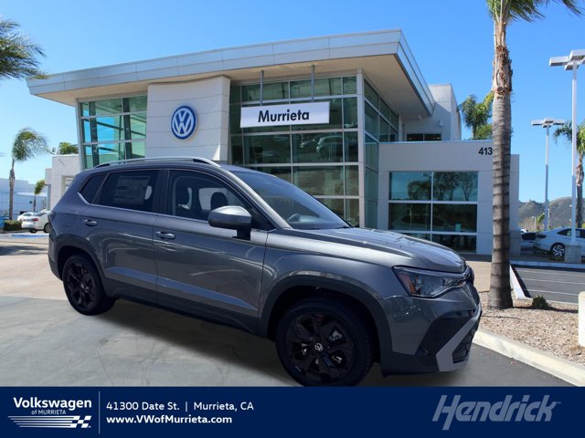 2026 Volkswagen Taos SE Image 3 of 36