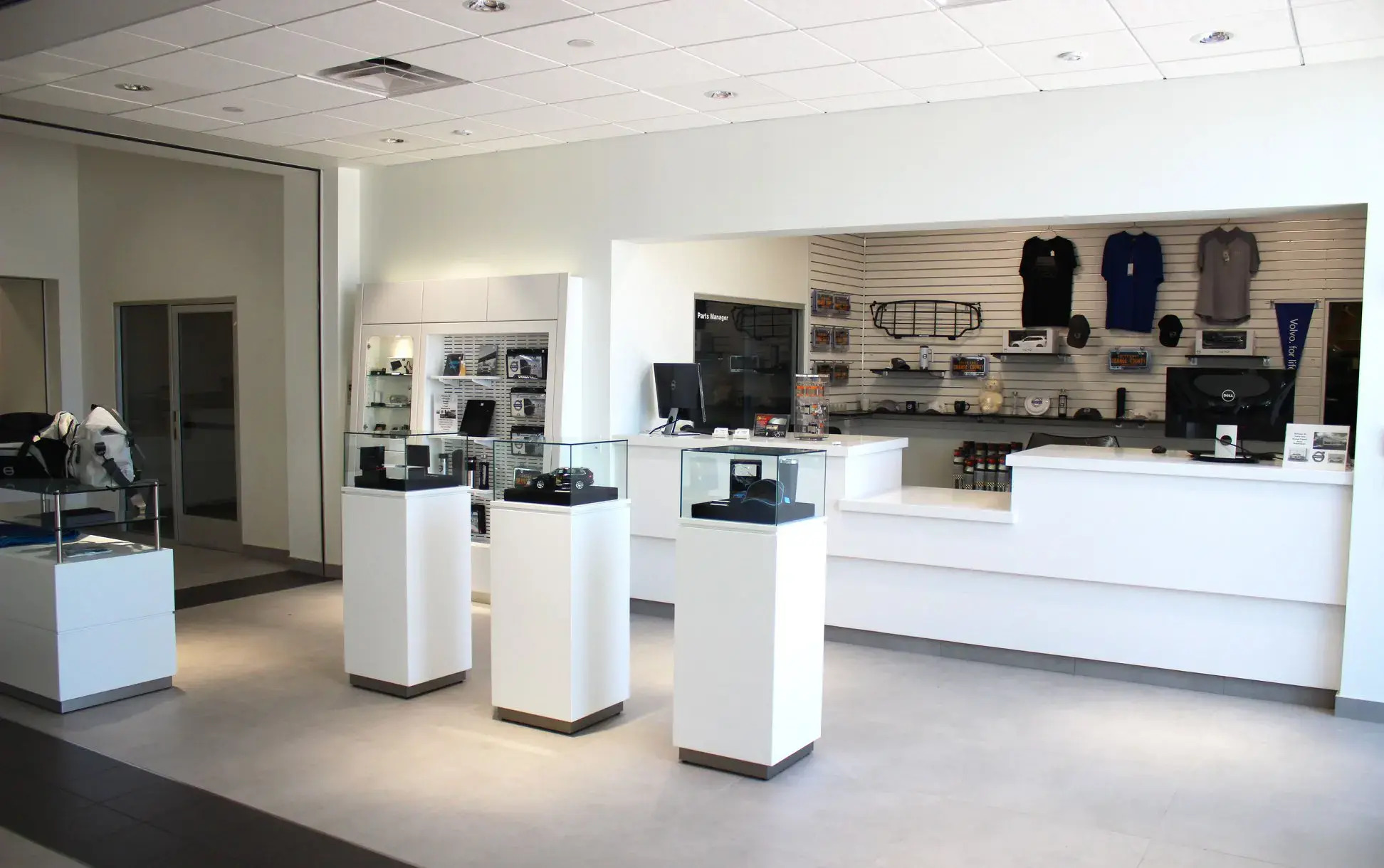 2026 Volvo V60 Cross Country Plus Image 35 of 39