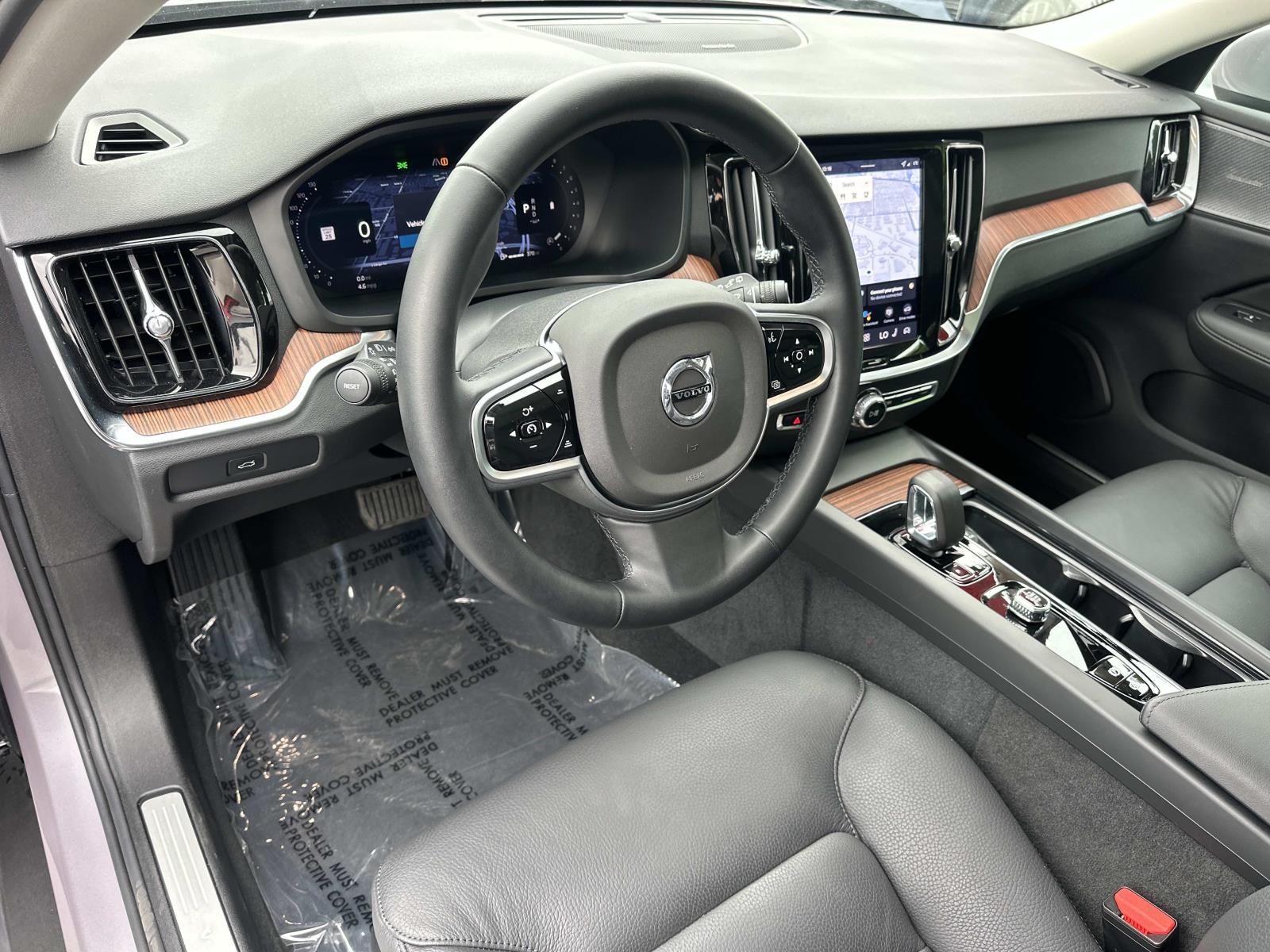 2026 Volvo V60 Cross Country Plus Image 17 of 39