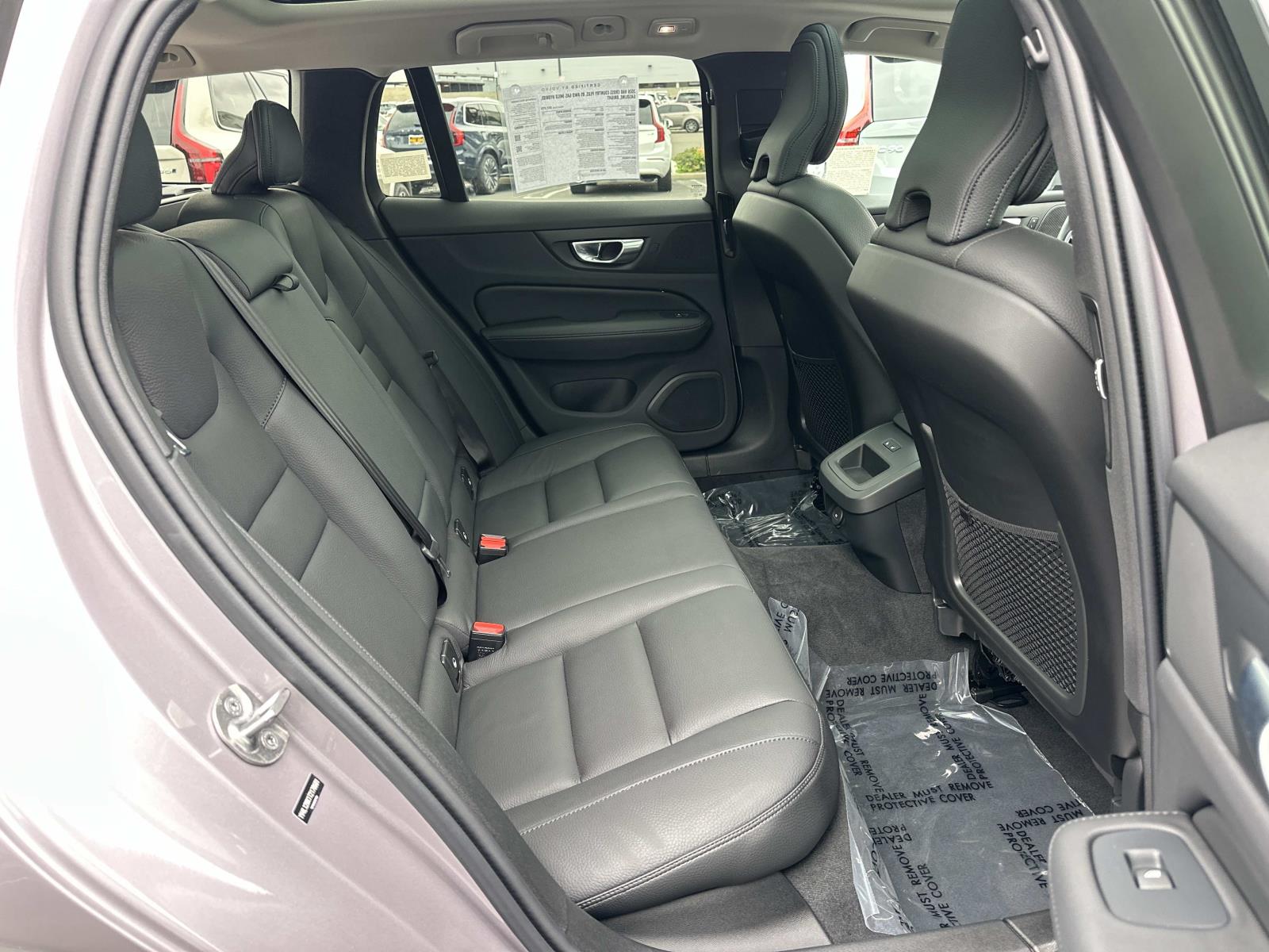 2026 Volvo V60 Cross Country Plus Image 12 of 39