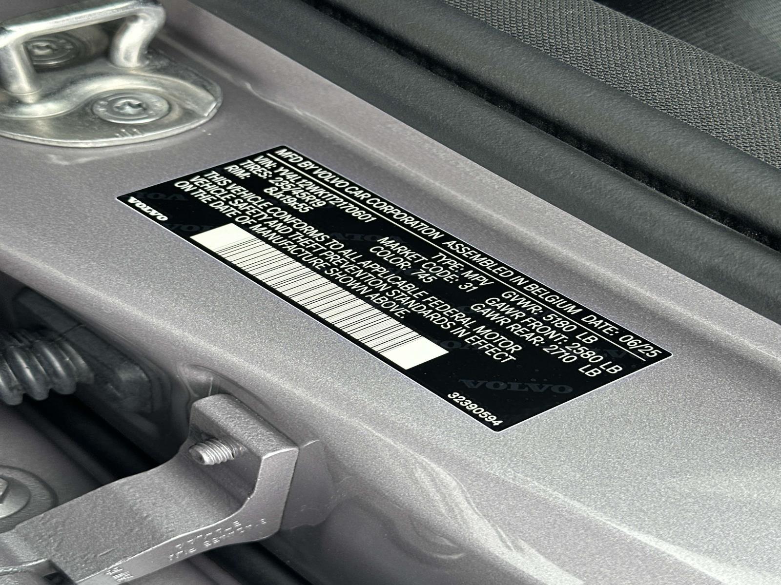 2026 Volvo V60 Cross Country Plus Image 30 of 39