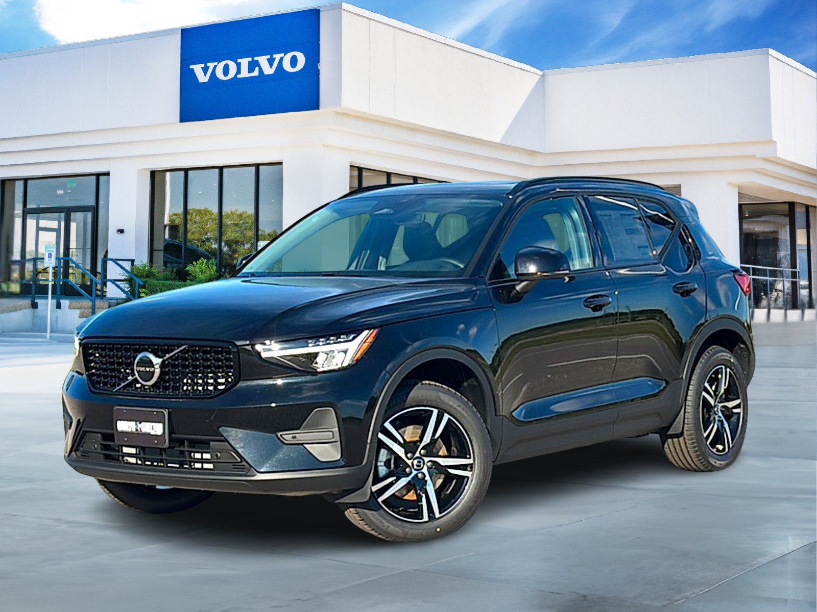 2026 Volvo XC40 Core Image 1 of 27