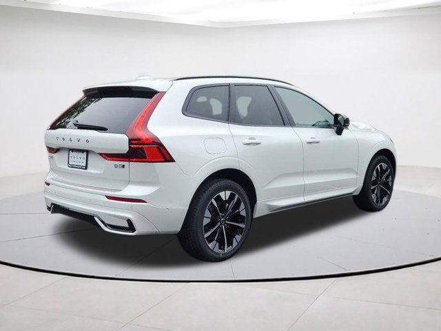 2026 Volvo XC60 Ultra Image 4 of 26