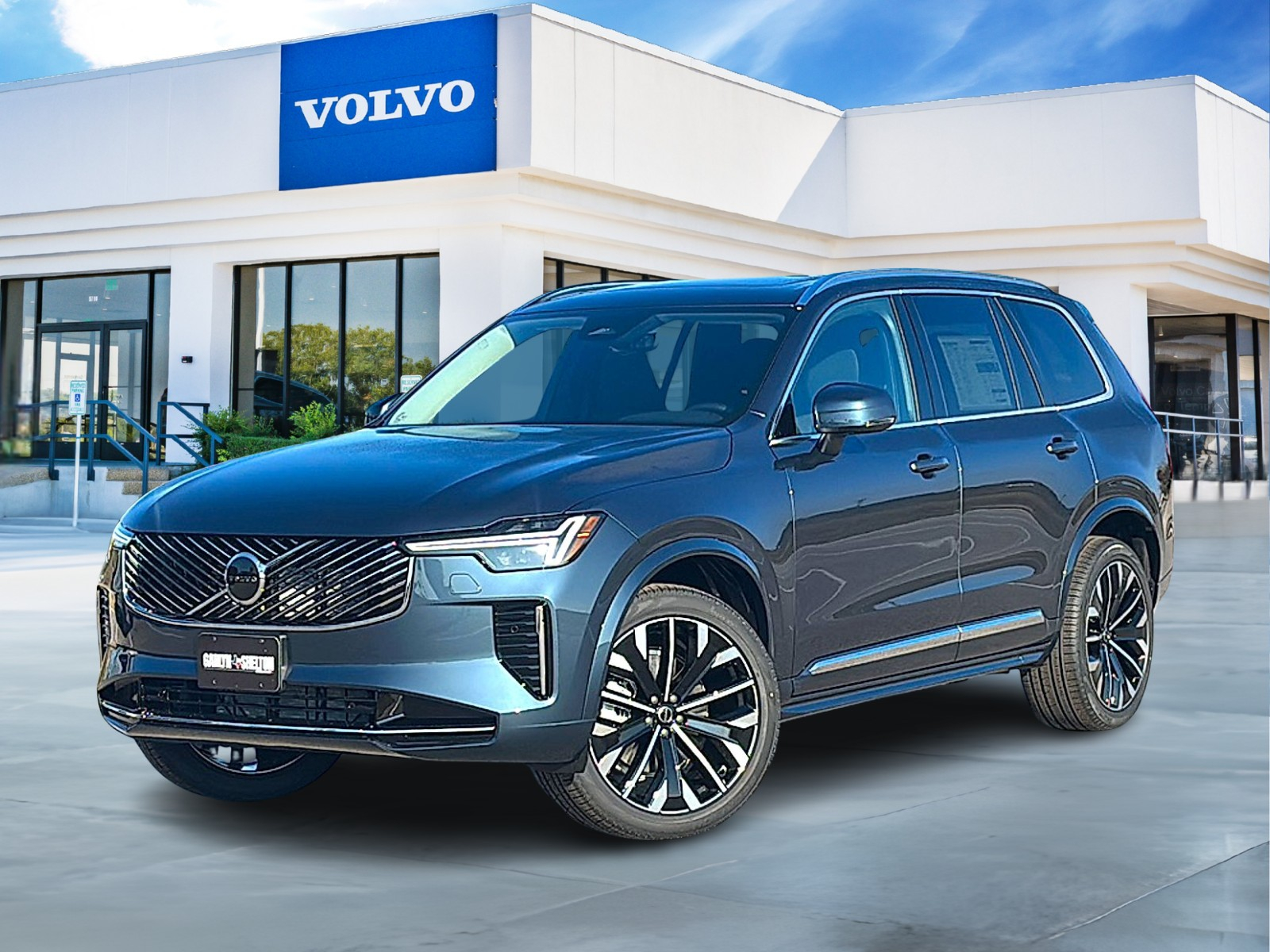 2026 Volvo XC90 Core Image 1 of 28