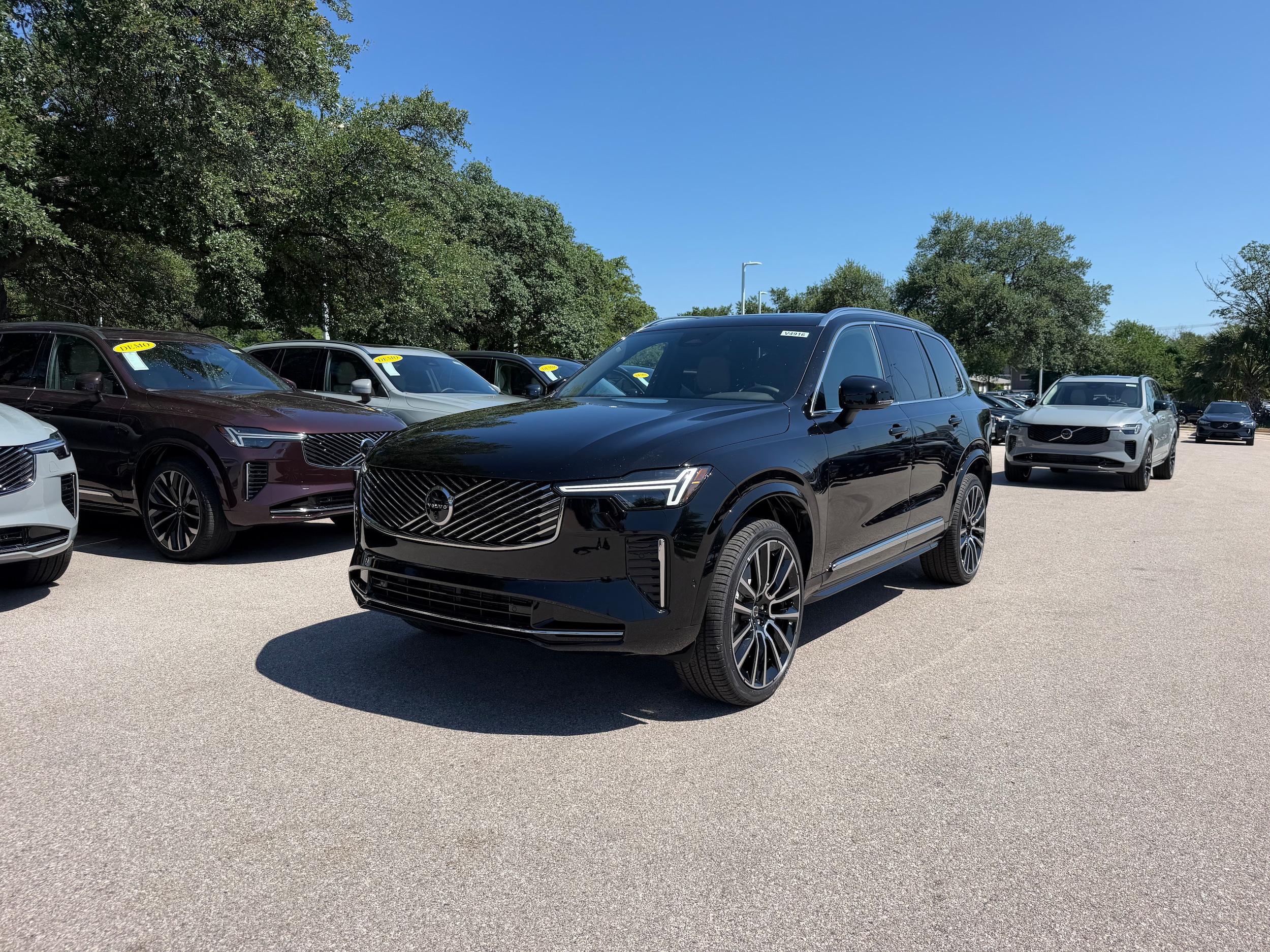 2026 Volvo XC90 Plus Image 1 of 19