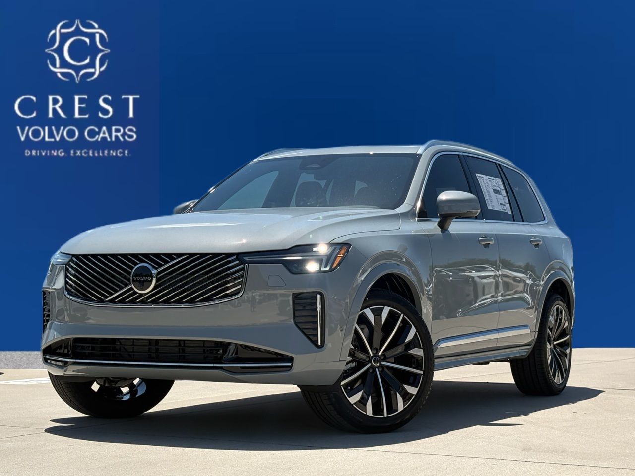 2026 Volvo XC90 Plus Image 3 of 24