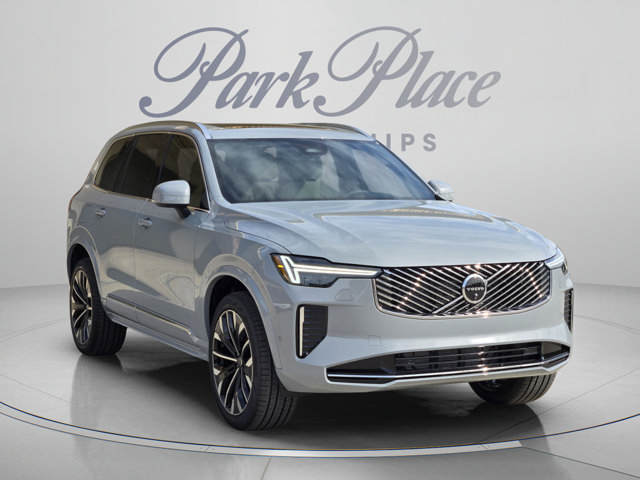2026 Volvo XC90 Plus Image 1 of 32