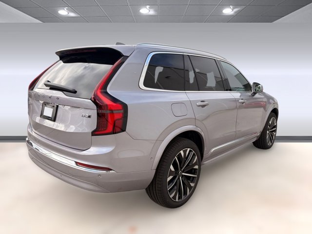 2026 Volvo XC90 Plus Image 5 of 30