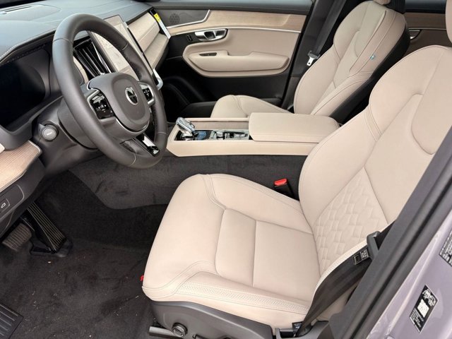 2026 Volvo XC90 Plus Image 27 of 30