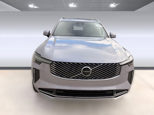 2026 Volvo XC90 Plus Image 3 of 30