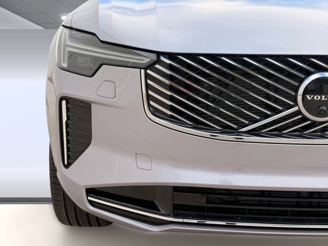 2026 Volvo XC90 Plus Image 25 of 30