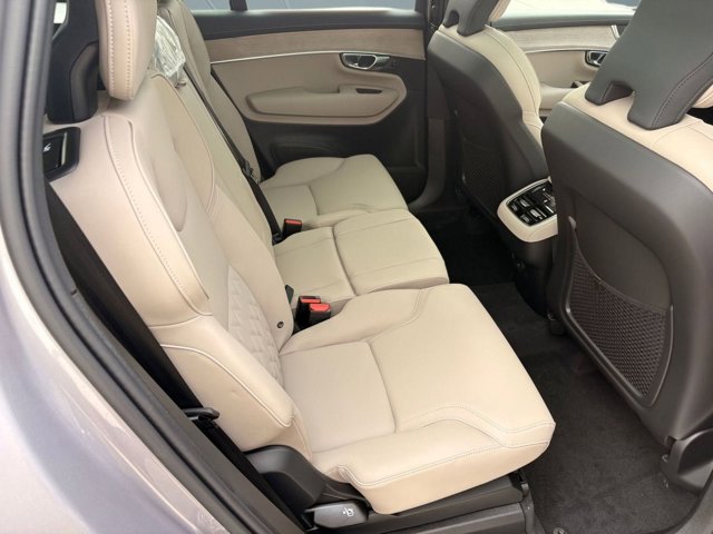 2026 Volvo XC90 Plus Image 9 of 30