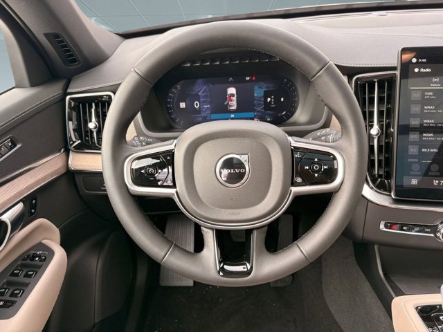 2026 Volvo XC90 Plus Image 24 of 30