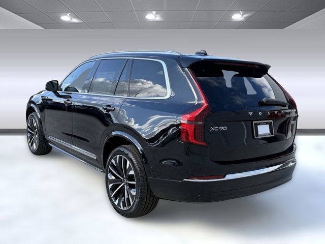 2026 Volvo XC90 Ultra Image 7 of 32