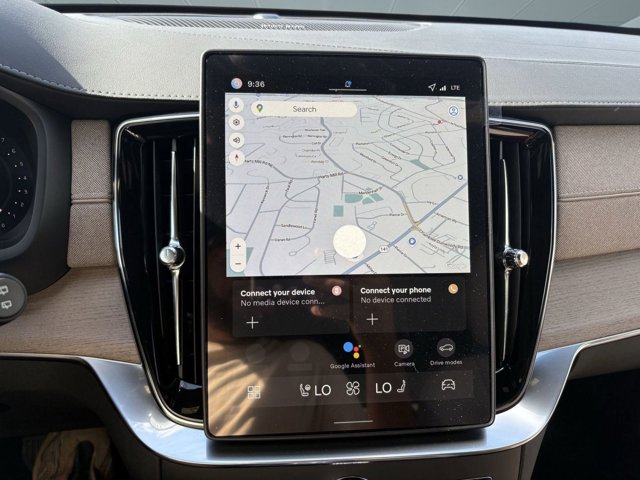 2026 Volvo XC90 Ultra Image 20 of 32