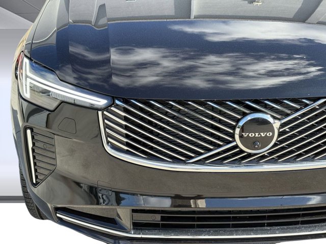 2026 Volvo XC90 Ultra Image 32 of 32