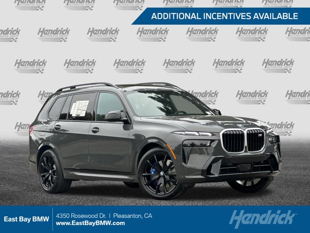 2027 BMW X7 M60i Image 1 of 22