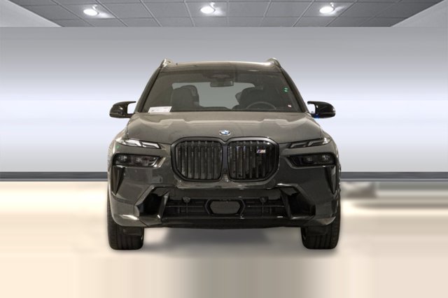 2027 BMW X7 M60i Image 2 of 31