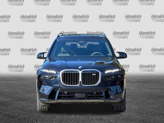 2027 BMW X7 M60i Image 2 of 26