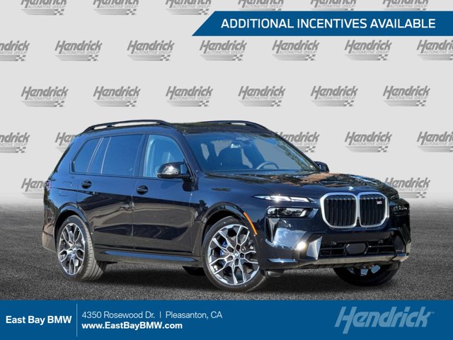 2027 BMW X7 M60i Image 3 of 26
