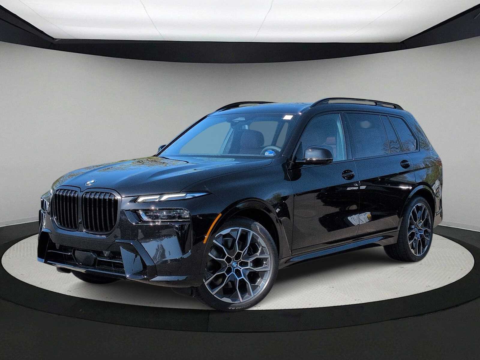 2027 BMW X7 xDrive40i Image 2 of 39